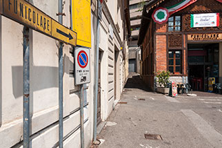 piazza Alcide de Gasperi, Como; funicular railway, entrance, funicolare Como–Brunate