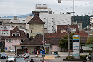 Centralplatz (Viscose), Emmenbrücke, Emmen; Gerliswilstrasse, Emmenweidstrasse, Central bus stop, Tramhüsli, Tramhäuschen, Viscosistadt, Emmenfeld, Monosuisse-Areal, Emmenbronx