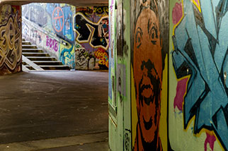 Grand-Pont (subway), La Chaux-de-Fonds; pedestrian subway, graffiti, boulevard de la Liberté, rue Ami-Girard, avenue Léopold-Robert, le Pod