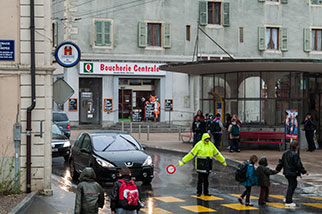 rue de la Balance, La Chaux-de-Fonds; promenade des Six-Pompes, place du Marché, bus stop; boucherie centrale, Bar le Carioca
