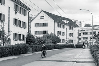 Dorfstrasse (Geissbockweg), Wohngenossenschaft Geissenstein EBG, Luzern/Lucerne; 100 Jahre EBG Geissenstein, Eisenbahnerdorf