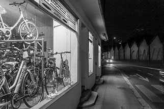 Zollhaus, Reussbühl, Luzern/Lucerne; Zollhus, Hauptstrasse, Shedhalle CKW, Veloladen, Hösli; Littau