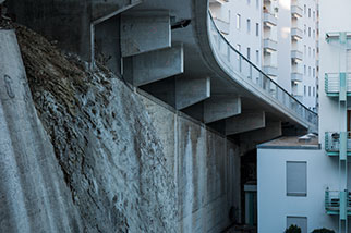 Fluhmattweg, Luzern/Lucerne; Fluhmattstrasse, Löwen Center, rock