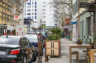 Lindenstrasse (gartenHAUS 1313), Reussbühl, Luzern/Lucerne; Fluhmühlerain; COIFFEUR CARMEN; Reussthal, Littau