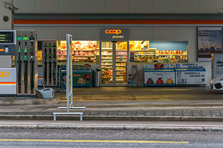 Maihofstrasse, Ebikon LU; Luzernerstrasse, coop pronto, filling/gas/petrol station; Luzern
