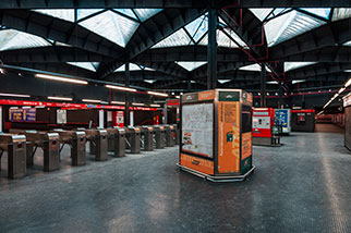 Amendola-Fiera metro station, Milano/Milan; Piazza Giovanni Amendola, Milan Metro, Metropolitana di Milano, red line, M1, Franco Albini, Franca Helg