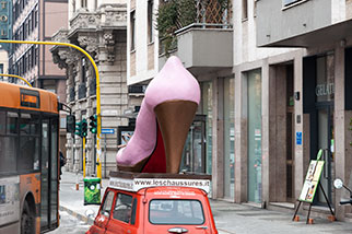 via Francesco Cherubini, Milano/Milan; via Belfiore, corso Vercelli; bus, leschaussures.it