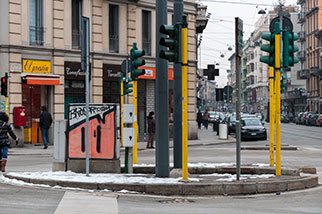 corso Vercelli, Milano/Milan; via Francesco Cherubini; traffic lights