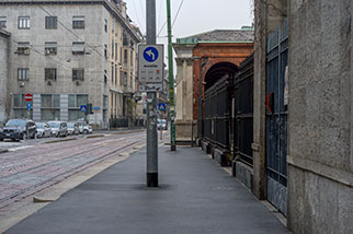 Santa Maria dei Miracoli presso Celso, Milano/Milan; portico, corso Italia, tram line 15 (piazza Fontana to Rozzano via Cabrini), Corso Italia · Via Lusardi tram stop, via San Luca