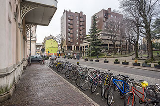piazza Stazione, Monza; via Enrico Arosio, corso Milano; stazione FS, railway/train station, passenger building
