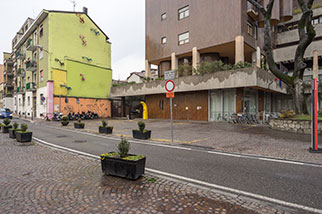 via Enrico Arosio, Monza; piazza Stazione, stazione di Monza, railway/train station