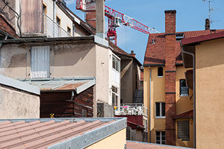 rue de la République (Montrieux), Pontarlier (25, Doubs); rue Montrieux, tower crane, chimney