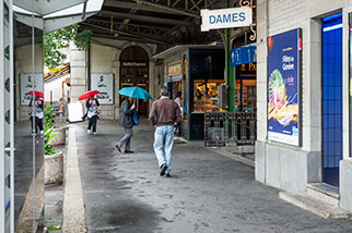 gare sud, Renens VD; bus stop, railway/train station, DAMES