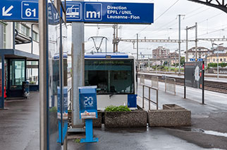 m1 terminal platform, Renens VD; railway/train station, single-track light railway line