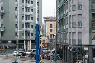 piazza IV Novembre, Sesto San Giovanni; piazza 4 Novembre, piazza Quatro Novembre, Sesto Rondò metro station, via Piave, piazza della Repubblica, Milan Metro, Metropolitana di Milano, red line, M1