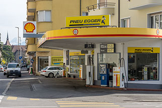 avenue de Savoie, Vevey VD; avenue Nestlé, Shell filling/gas/petrol station, Collège de la Veveyse